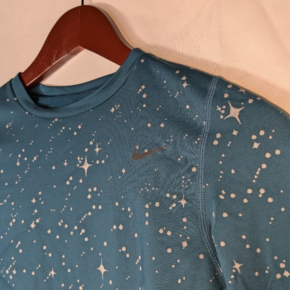 Nike Pro Womens XS BV5566-347 Starry Night Rare Cropped Top Shirt Turquoise A021 - Picture 2 of 11